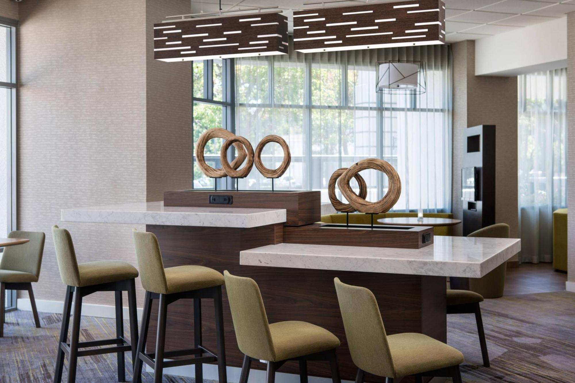 Courtyard By Marriott Richmond Berkeley Ξενοδοχείο Εξωτερικό φωτογραφία