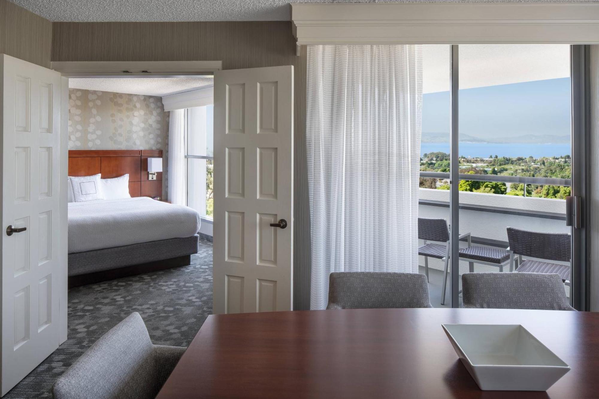 Courtyard By Marriott Richmond Berkeley Ξενοδοχείο Εξωτερικό φωτογραφία