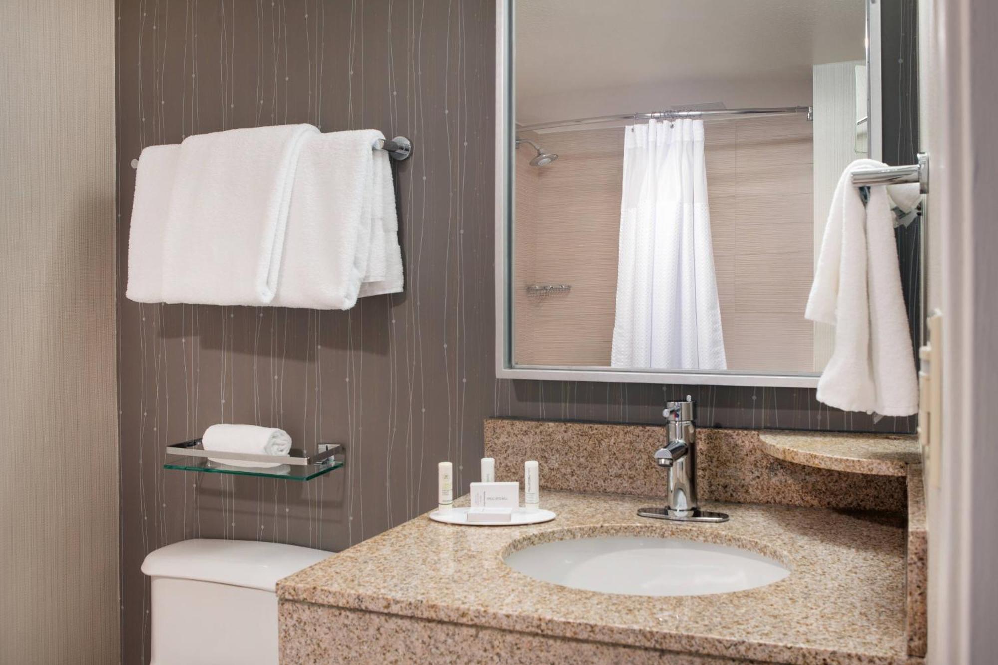 Courtyard By Marriott Richmond Berkeley Ξενοδοχείο Εξωτερικό φωτογραφία