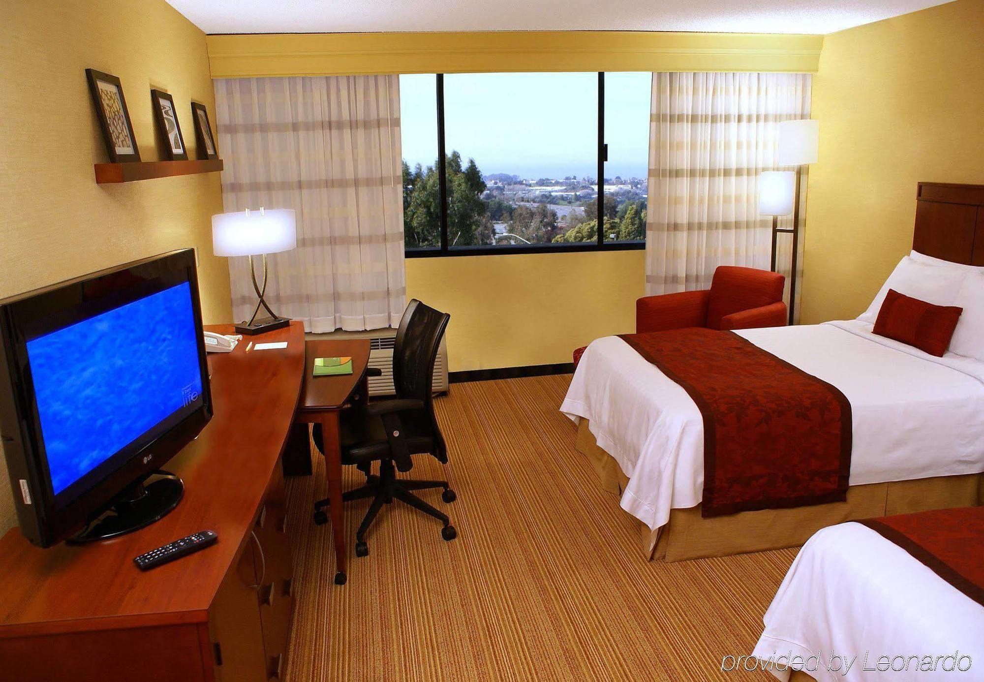 Courtyard By Marriott Richmond Berkeley Ξενοδοχείο Εξωτερικό φωτογραφία