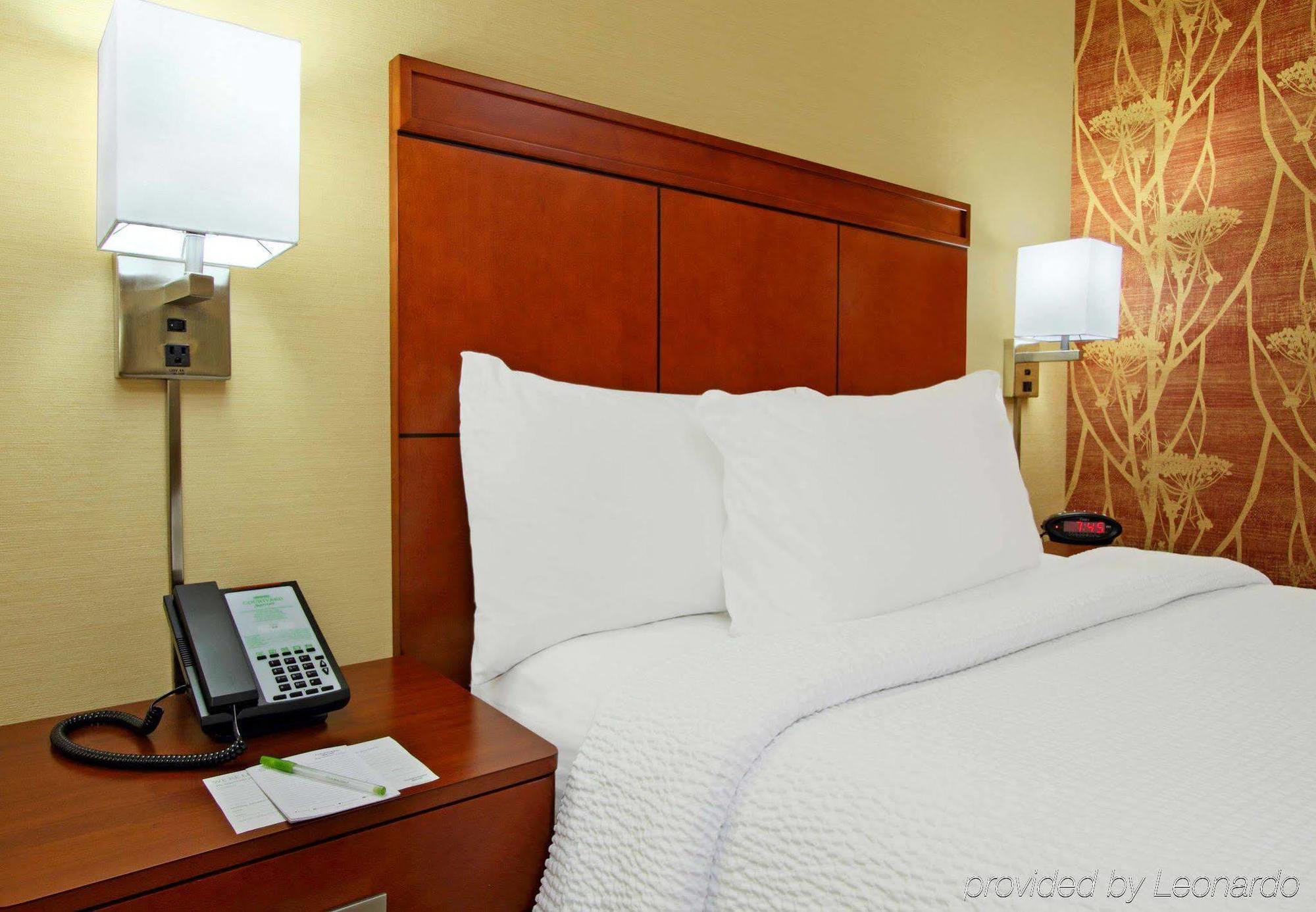 Courtyard By Marriott Richmond Berkeley Ξενοδοχείο Εξωτερικό φωτογραφία